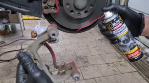 Смазка универсальная молибденовая (аэрозоль) 335 мл AVS AVK-140