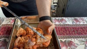 Как приготовить самые сочные куриные крылья на мангале. Два маринада.