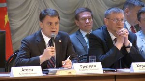 Владимир Груздев встретился с активом областного центра