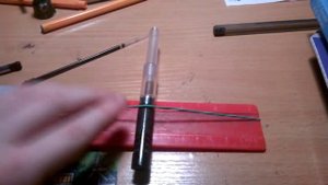 чем заняться на уроке или как сделать арбалет из ручки