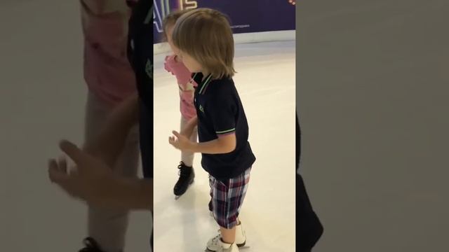 Figure skating for kids. смотреть онлайн