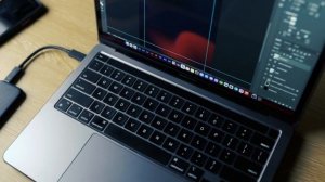 Apple Macbook Pro M1 Review: Graphic Designer's Perspective