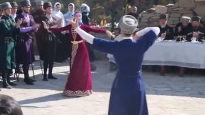 Нохчо хелхар / лезгинка / чеченский танец / беноевская весна !