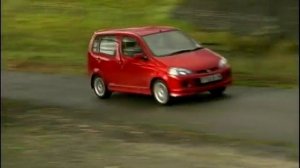 2001 Daihatsu YRV 4Trak Review - With Richard Hammond