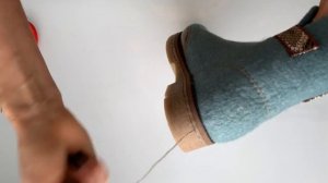 Снятие старой подошвы на валенке