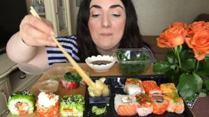 МУКБАНГ РОЛЛЫ 50 🍣/ СУШИ РОЛЛЫ ИТИНГ / MUKBANG SUSHI ROLLS 🍣