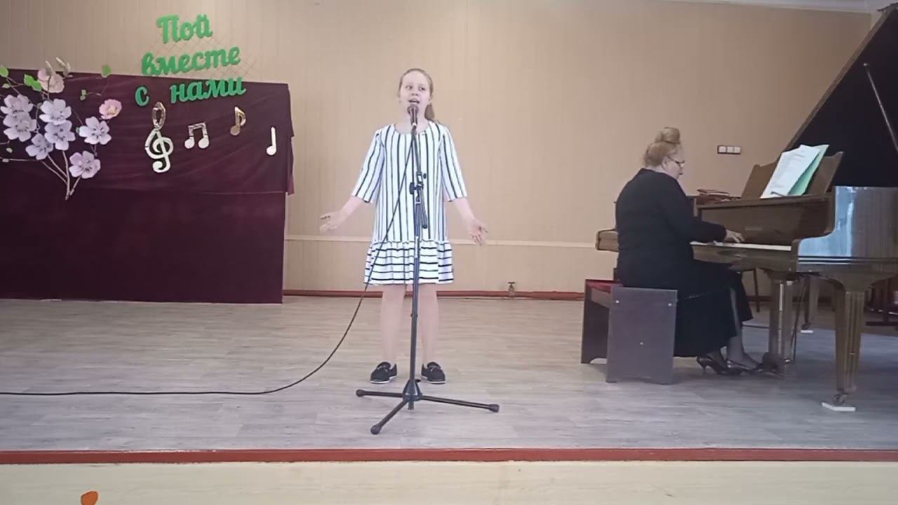 "Необычный концерт" музыка В.Дементьева,  слова И.Векшегоновой исполняет Маневич Анастасия