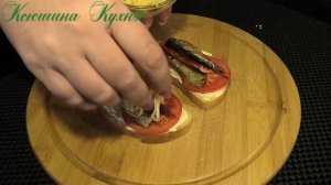 Бутерброды со шпротами в духовке. Очень простая и вкусная закуска на праздничный стол
