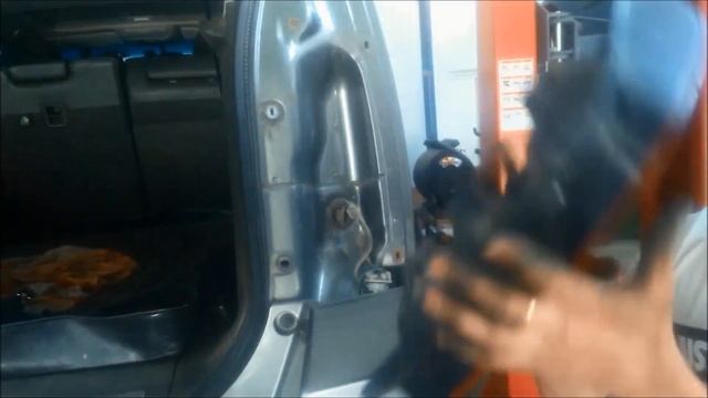 Установка фаркопа Auto Hak на Nissan Pathfinder смотреть онлайн