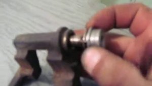 VOLVO 740 Ремонт направляющих переднего супорта тормозов