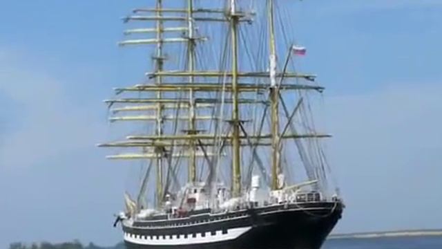 Барк "крузенштерн". Якорь для крузенштерна. Барк видео. Крузенштерн в новороссийске. Барк видео.