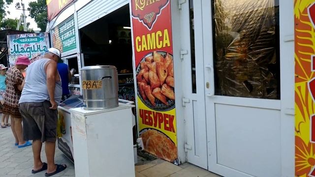 Сукко 2019: как правильно есть чебуреки