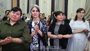 Ота она хакида янги такой хит кушик✅ Тиз чукиб туйхонани йиглатворди🥹🔥 Фаррух Хакимжанов - Ота она