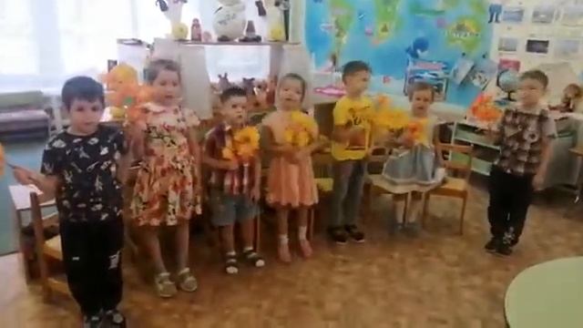 Поздравляем с праздником наших мамочек любимых группа № 12 "Звукознайка" часть 2 смотреть онлайн