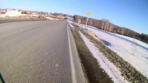 Веломотор ВТ100,чуть не разбился когда меня обогнал мотоцикл,попал на обочину с гололёдом.