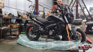 Сборка нового мотоцикла Bajaj Dominar