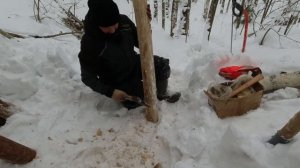 Строительство землянки у реки Кама | Все сложнее добирается до Землянки | Готовлю яичницу с беконом
