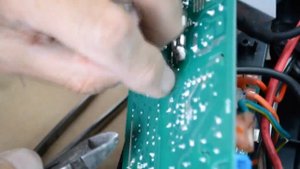 APC 550 пищит - ремонт инвертора, реклама СЦ