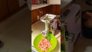 STX INTERNATIONAL STX 3000 MF Megaforce Grinding raw for my cat