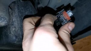 Как поменять лампу ходового огня на Солярисе или Рио