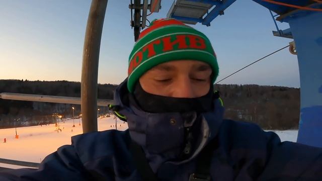 Брат НЕ МОГ ВСТАТЬ после ПАДЕНИЯ на ГОРНЫХ ЛЫЖАХ. Учим БРАТА Кататься. Как приготовить УХУ из ФОРЕЛ смотреть онлайн