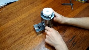Делительное приспособление с токарным патроном