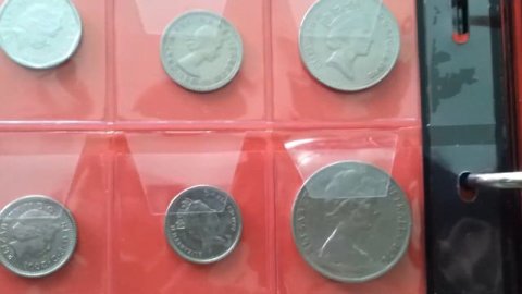 Коллекция монет с Елизаветой 2