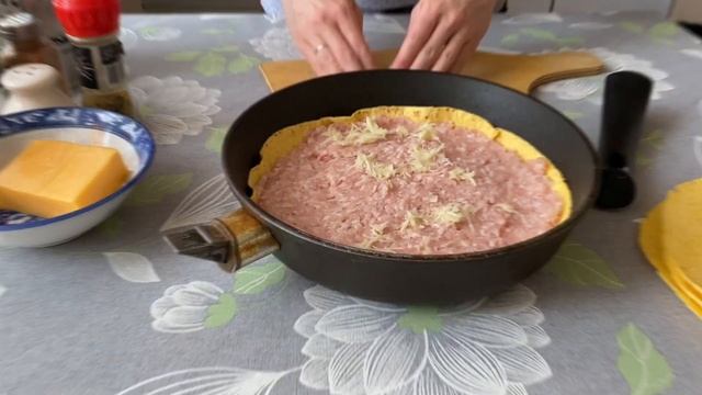 Ленивый пирог из сырных тортилий с капустой и мясом // диетическое блюдо // пп-рецепты