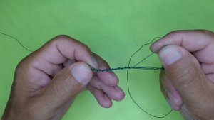 Как завязать две лески. Завязываем две лески между собой.