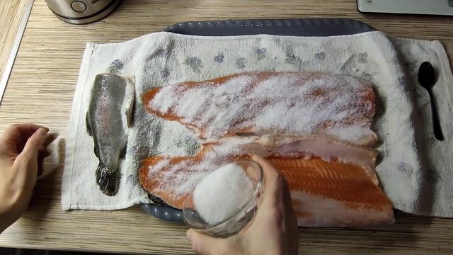 Малосольная форель. Наш домашний рецепт, посол форели.