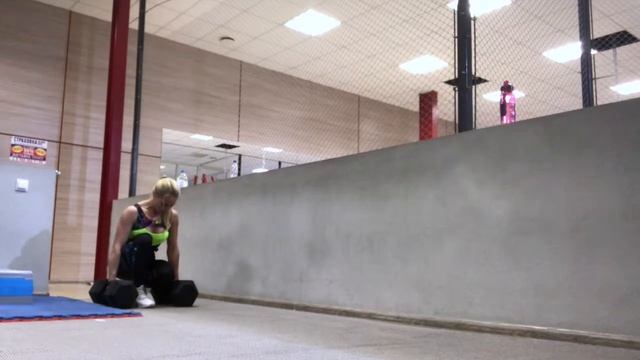 Мой хардкор Выпады с гантелями смотреть онлайн