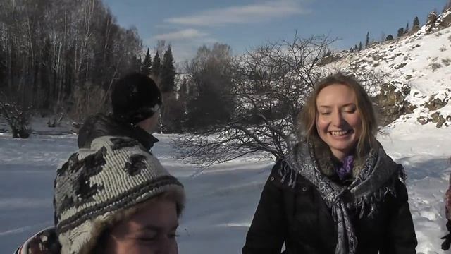 Поэтесса Анастасия Стрелкова и прекрасная девушка Маша рассказывают об отдыхе в Портале Белуха