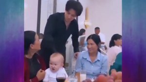 Счастливый Димаш с семьёй! Поздравляем с праздником! 11.06.2022 Dimash with family Congratulations
