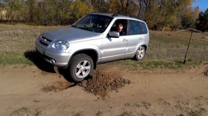 Оффроад битва кроссоверов. Шевроле Каптива, Тойота Рав4, Нива Шевроле