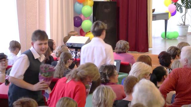 07-Поздравление народному струнному отделению