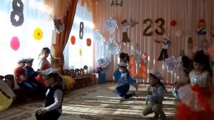 МБДОУ №32 "Сказка" Зеленодольск РТ танец Хвостики, как бабочки средняя группа