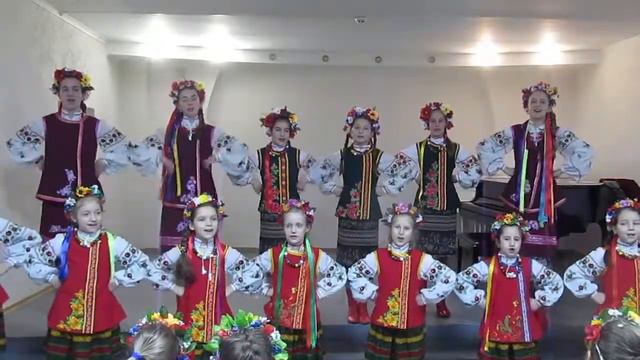 Ансамбль "Дніпряночка" ДМШ№15 м.Дніпра " Ой, чия це хатинка" смотреть онлайн