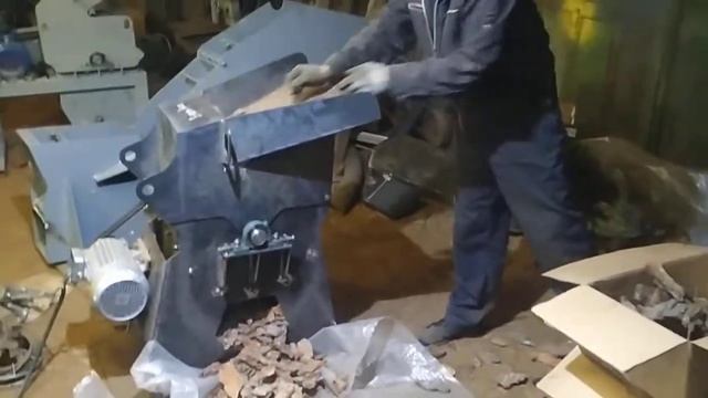 Дробилка сосновой коры для мульчирования.  9123333225