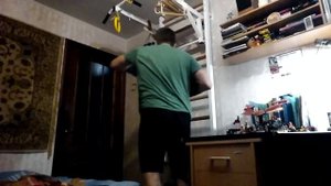 Домашняя тренировка по боксу с грушей