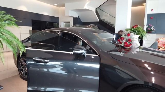 ส่งมอบดวงดาว Mercedes-Benz CLS 220d AMG Premium смотреть онлайн