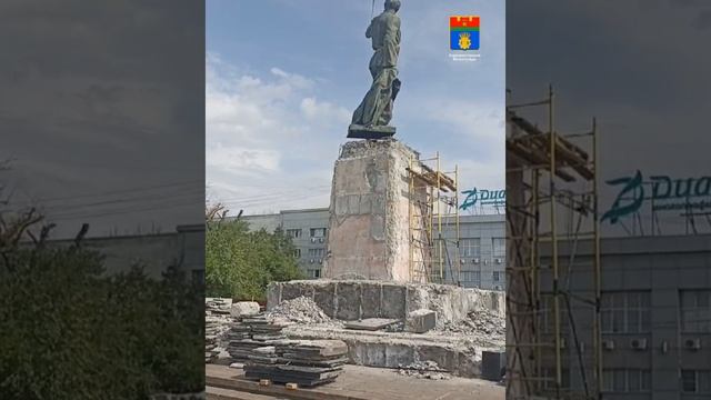 Памятник Дзержинскому сняли