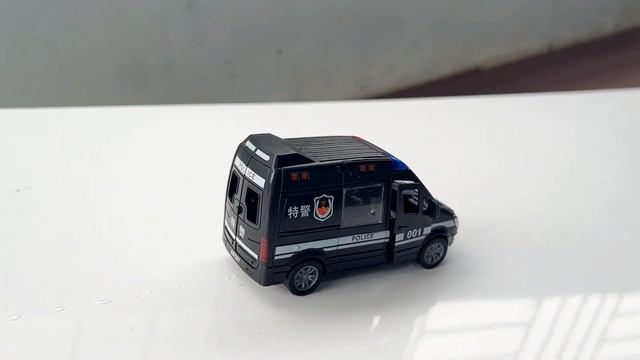 Box full of Model Car Jaguar, Nissan, Audi, Maserati, Peugeot, Pickup Truck , Police Pickup Truck 7 смотреть онлайн