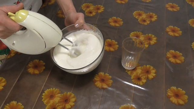 Торт сметанный низкокалорийный. Рецепт приготовления. смотреть онлайн