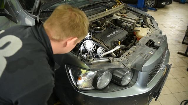 Chevrolet Aveo T300 - Замена ремня ГРМ. смотреть онлайн