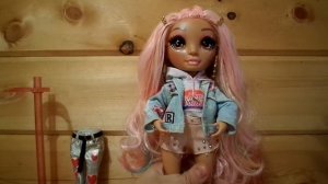 Обзор на куклу Рейнбоу Хай Кия Харт Rainbow High Kia Hart часть 2