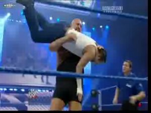 WWE Шоу Мен побил мура и янга 