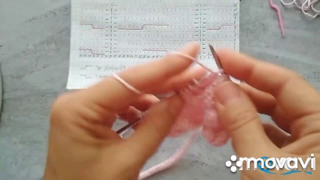 Мастер-класс красивая повязка спицами на завязках с узором косичка. Красивая детская повязка спицам