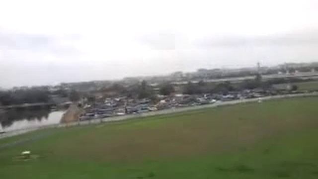 Go Air Landing At Chhatrapati Shivaji International Airport (CSIA) смотреть онлайн