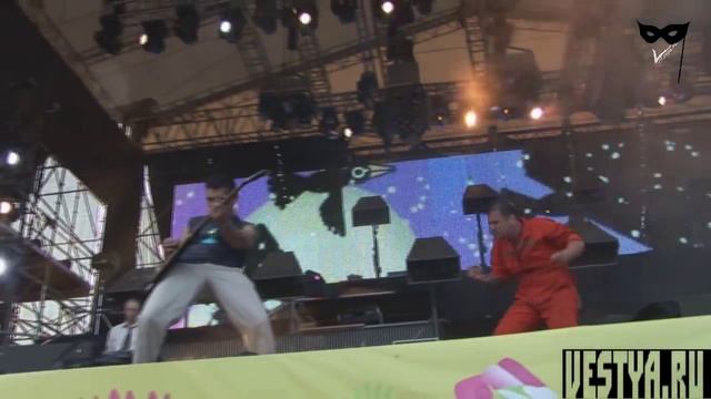 Группа Пилот - Мама (Нашествие 2010) live смотреть онлайн