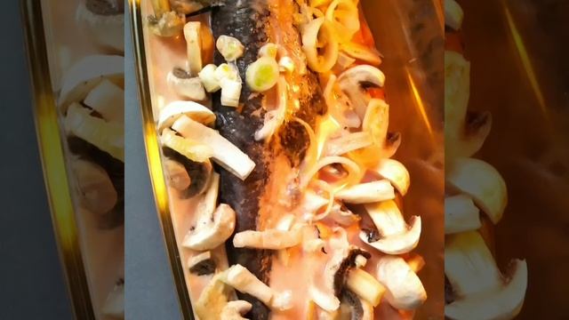 Карп с овощами. Рыба в духовке. Диетическое блюдо.